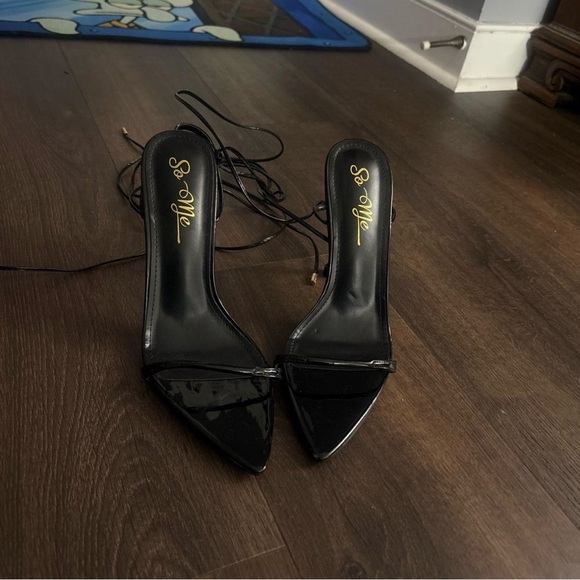 So Me Glossy Black Women's Heels - Picture 1 of 4
